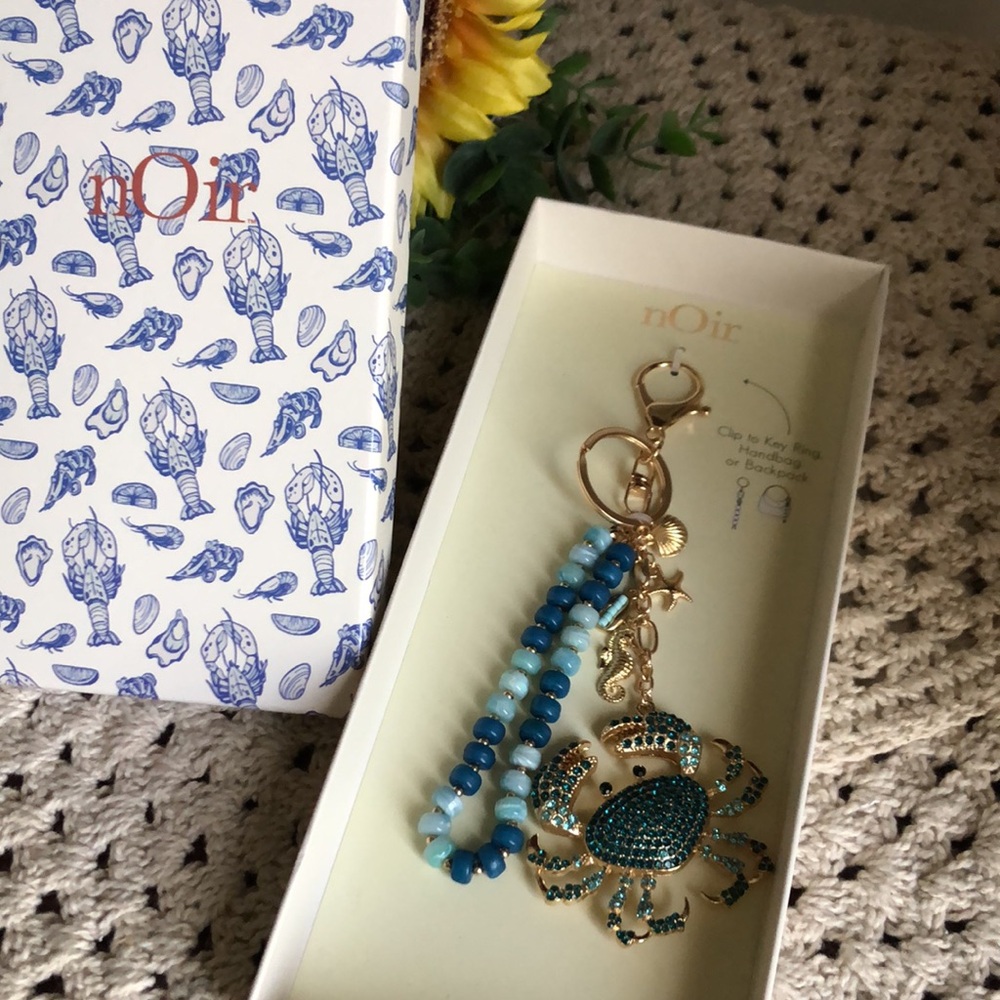 nOir Jewelry Teal & Aqua Crab Beaded Keychain Bag Charm - Picture 6 of 7